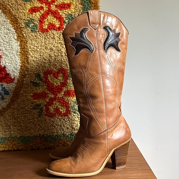 Shoes - Brown Leather Western Boots Size 36/US 6